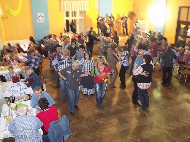 03_Nekteri tancili i skupinove tance.jpg